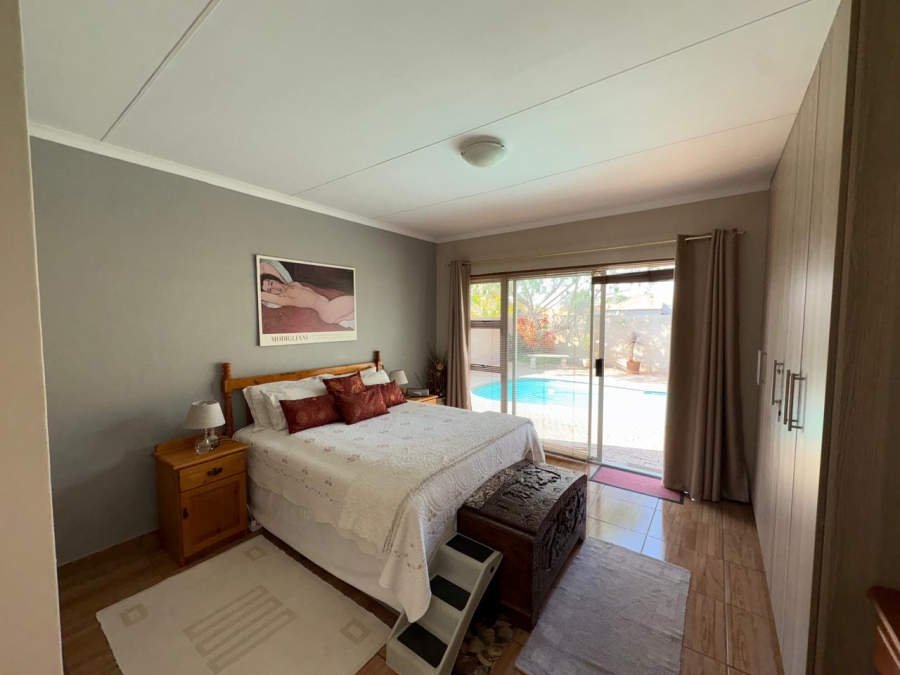 3 Bedroom Property for Sale in Waterkloof East North West